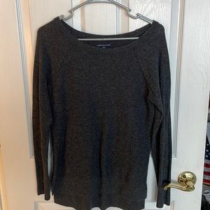 American Eagle medium gray long sleeve